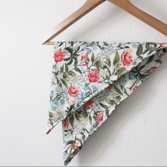 NWT Handmade Floral 18” x 18” Hair Scarf main image 7